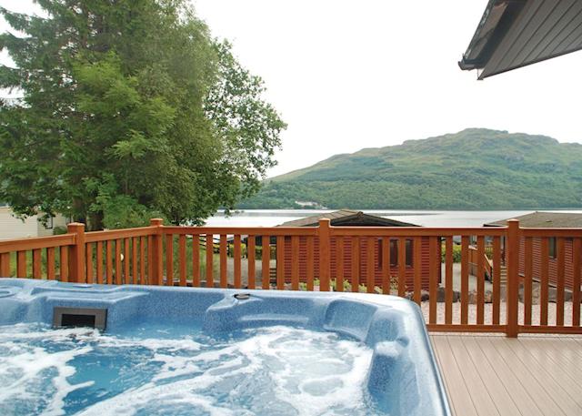 Loch Lomond Holiday Park – Hot Tubs