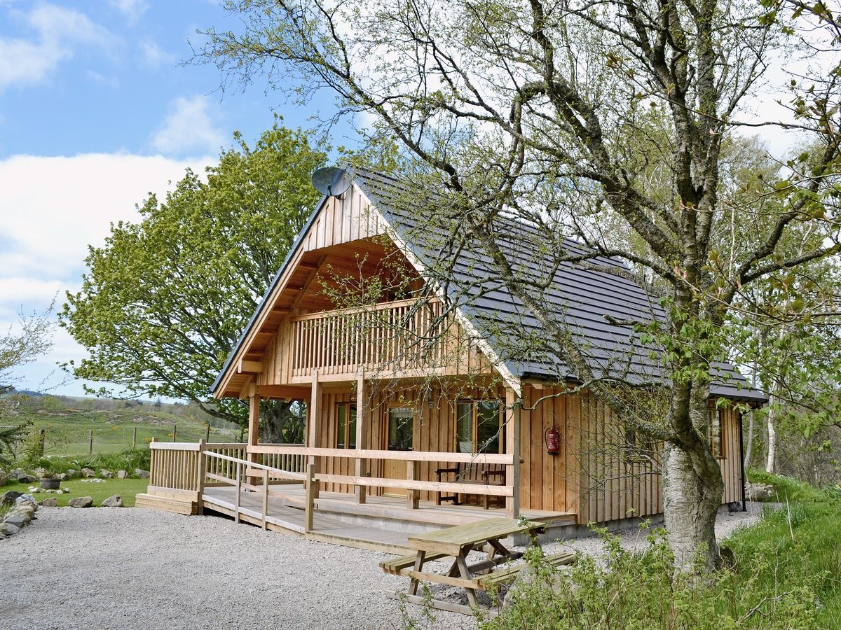 Individual Log Cabins and Lodges in Scotland