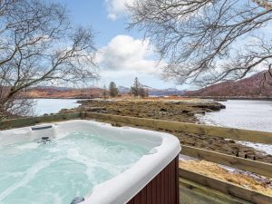 Coastal Hideaway Cabin with Hot Tub