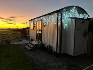 Gretna Green Shepherds Hut with Hot Tub