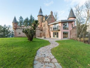 Luxury Coastal Castle with Hot Tub