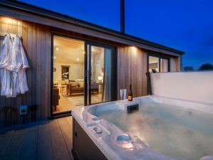 St Andrews Fife Luxury Hot Tub Lodge